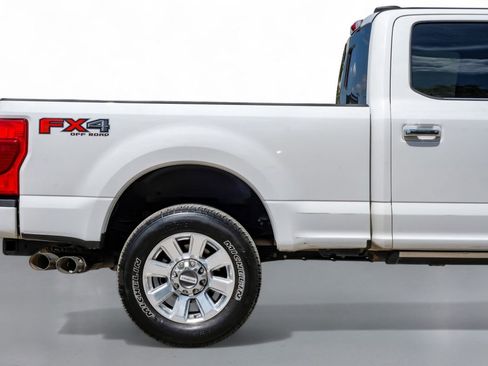 Used 2022 Ford F250 Platinum w/ FX4 Off-Road Package image 6