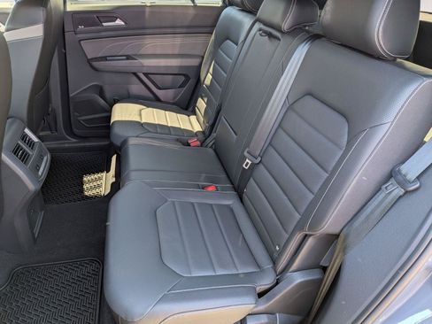 Used 2023 Volkswagen Atlas Cross Sport SEL Premium R-Line AWD/4WD image 31