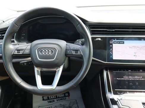 Used 2023 Audi Q8 Prestige w/ Prestige Package AWD/4WD image 10