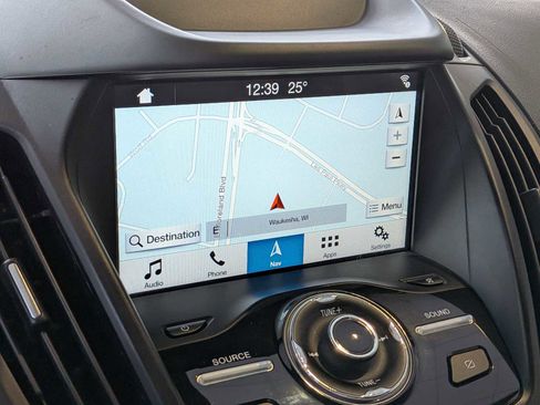 Used 2019 Ford Escape Titanium image 30