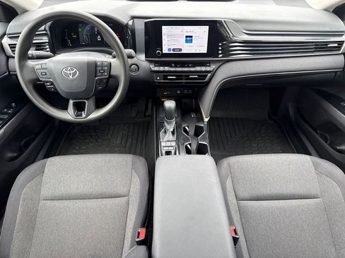 Used 2025 Toyota Camry LE w/ Convenience Package FWD image 10