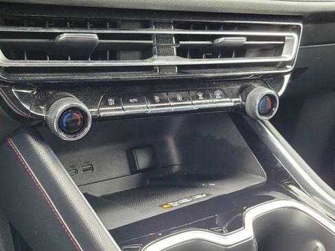 Used 2024 Chevrolet Traverse RS w/ LPO, Floor Liner Package FWD image 31