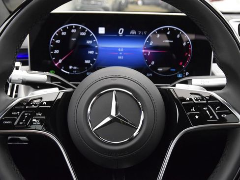 Used 2025 Mercedes-Benz S 580 4MATIC Sedan image 23