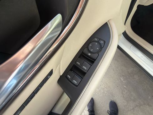 Used 2021 Buick Envision Avenir image 14