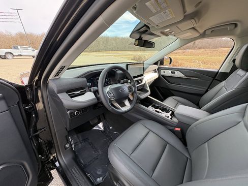 New 2026 Ford Explorer Active w/ Active Comfort Package image 34