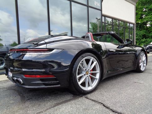 Used 2021 Porsche 911 Carrera image 5
