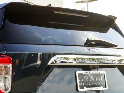 Used 2023 Ford Explorer King Ranch w/ Technology Package AWD/4WD image 14