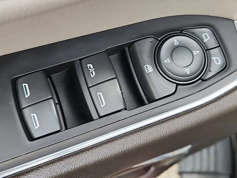 Used 2023 Chevrolet Silverado 1500 LT Trail Boss w/ LPO, Dark Essentials Package image 23