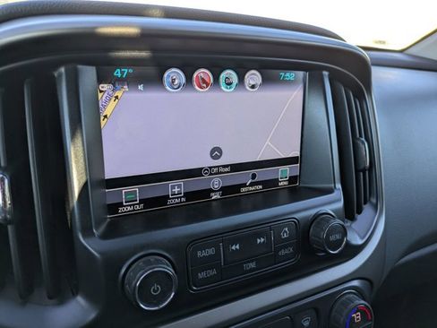 Used 2017 Chevrolet Colorado Z71 image 12