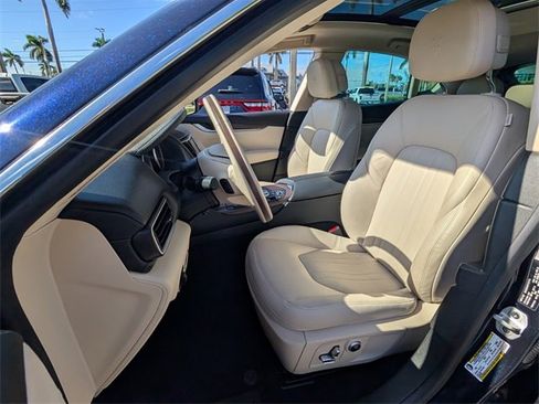 Used 2022 Maserati Levante GT image 5