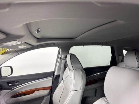 Used 2018 Acura MDX FWD w/ Advance Package image 16