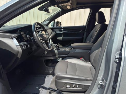 Used 2023 Cadillac XT5 Premium Luxury AWD/4WD image 16