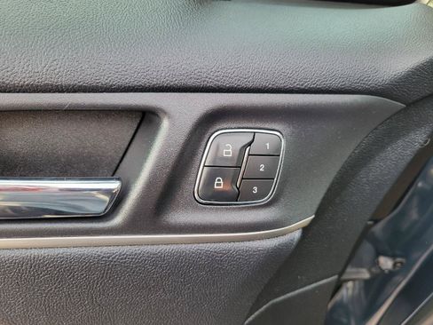 Used 2019 Lincoln MKC Select w/ Select Plus Package AWD/4WD image 7