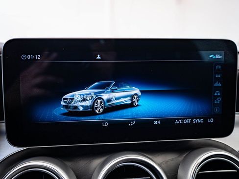 Used 2023 Mercedes-Benz C 300 4MATIC Cabriolet image 31