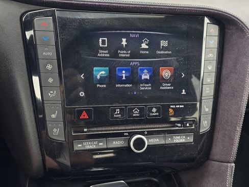 Used 2019 INFINITI QX50 Essential w/ Sensory Package AWD/4WD image 19
