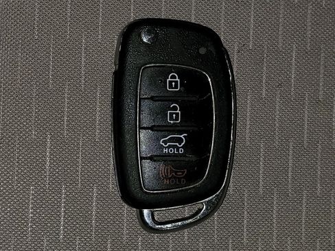 Used 2019 Hyundai Tucson SE w/ Cargo Package FWD image 32