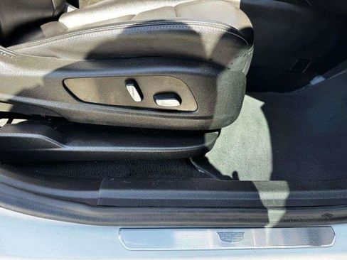 Used 2023 Cadillac XT6 Luxury FWD image 61
