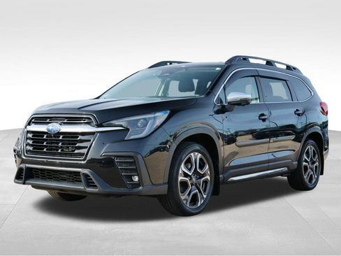 Used 2023 Subaru Ascent Limited w/ Technology Package image 3