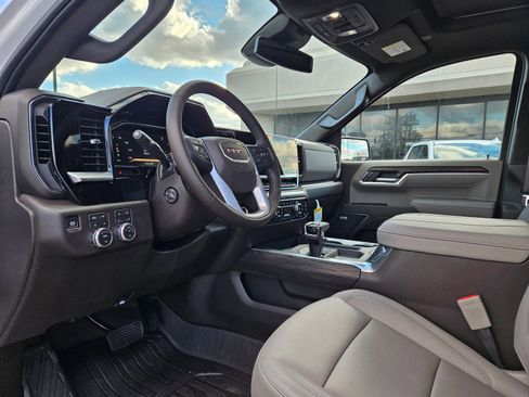 New 2026 GMC Sierra 1500 SLT w/ SLT Premium Package AWD/4WD image 10