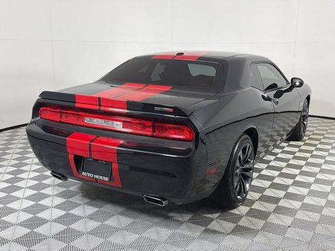 Used 2014 Dodge Challenger SRT8 w/ Harman/Kardon Audio Group RWD image 5