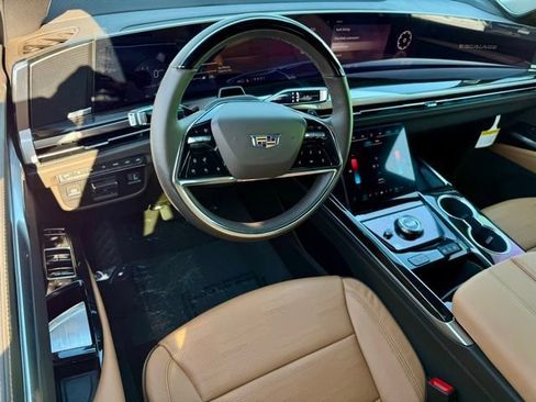 New 2026 Cadillac Escalade Luxury w/ LPO, Radiant Package image 25