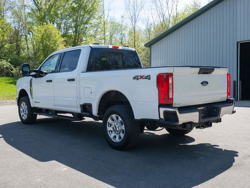 Used 2024 Ford F250 XLT AWD/4WD image 5