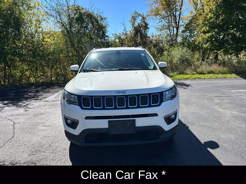 Used 2019 Jeep Compass Latitude w/ Popular Equipment Group AWD/4WD image 2