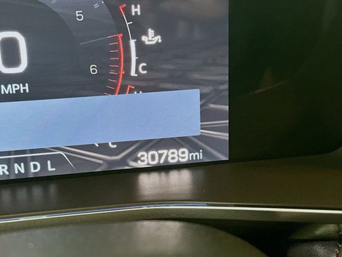 Used 2023 GMC Canyon Elevation image 18