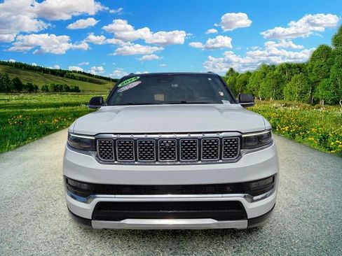 Certified 2024 Jeep Grand Wagoneer L Series III AWD/4WD image 8