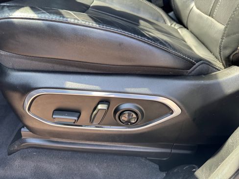 Used 2022 Jeep Wagoneer Series I AWD/4WD image 10