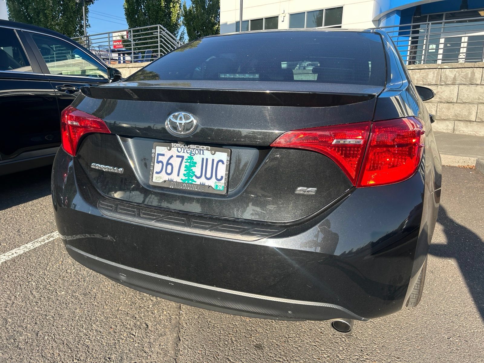 Used 2017 Toyota Corolla SE FWD image 4