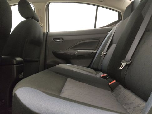 Used 2025 Nissan Versa SV FWD image 18