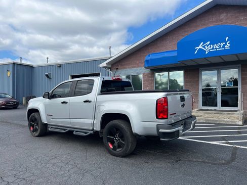 Used 2019 Chevrolet Colorado LT w/ Redline Special Edition RWD image 4