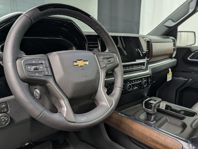 New 2026 Chevrolet Silverado 1500 High Country AWD/4WD image 19
