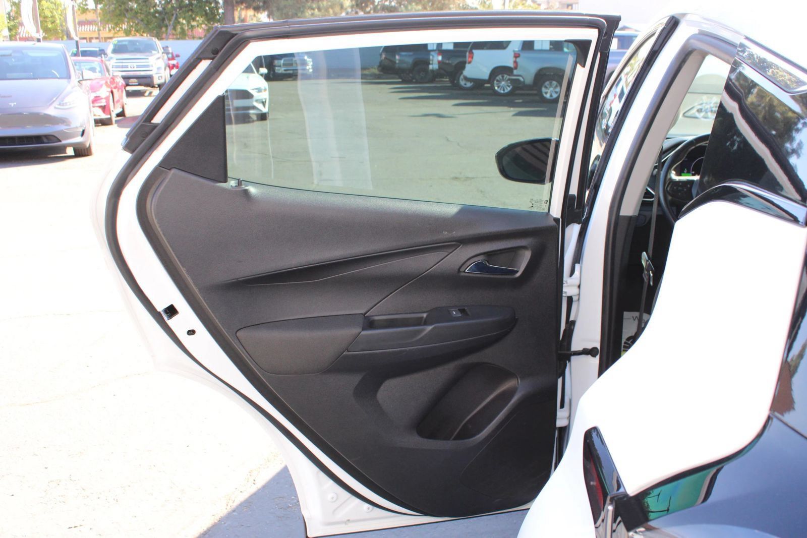 Used 2022 Chevrolet Bolt LT FWD image 12