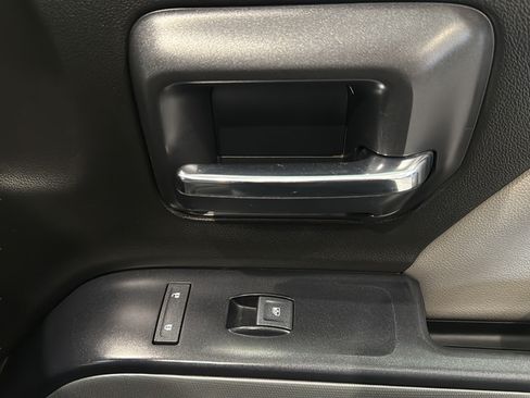 Used 2018 Chevrolet Silverado 1500 LTZ Z71 w/ LTZ Plus Package AWD/4WD image 19