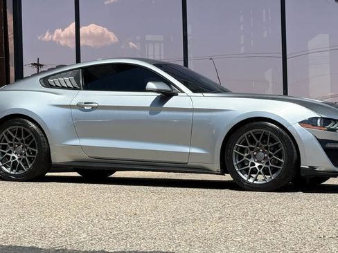 Used 2021 Ford Mustang Coupe RWD image 16