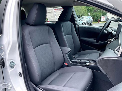 Used 2024 Toyota Corolla LE FWD image 7