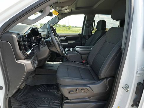 Used 2025 Chevrolet Silverado 1500 LT AWD/4WD image 17