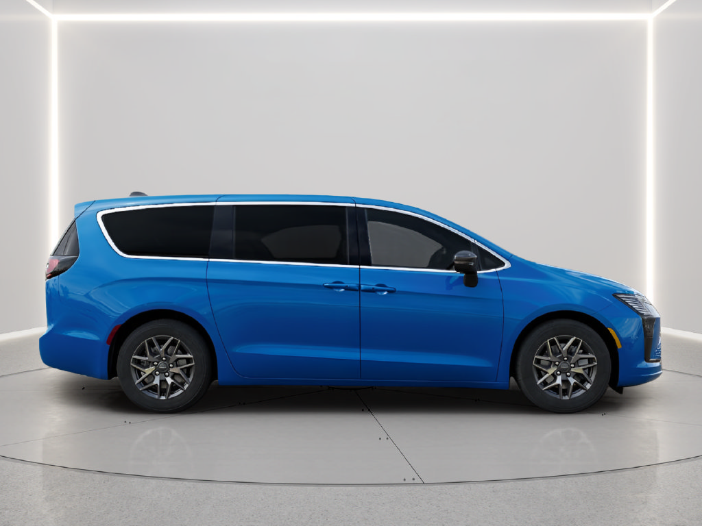New 2027 Chrysler Pacifica Limited AWD/4WD image 22