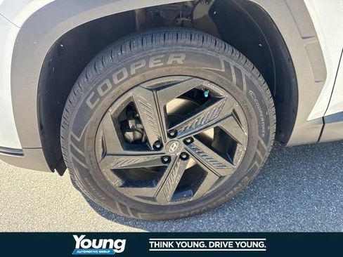 Used 2022 Hyundai Tucson Limited AWD/4WD image 19