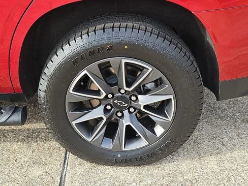 Certified 2023 Chevrolet Tahoe Z71 w/ Z71 Off-Road Package image 32