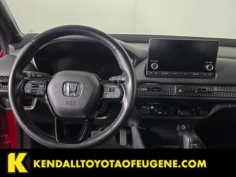 Used 2025 Honda HR-V Sport image 9