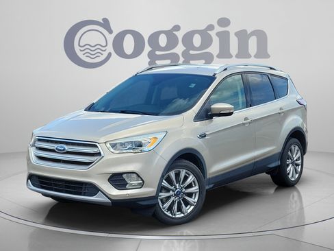 Used 2018 Ford Escape Titanium FWD image 1