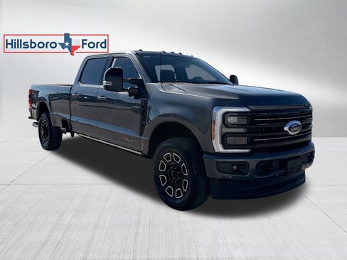 New 2026 Ford F350 Platinum w/ FX4 Off-Road Package image 3