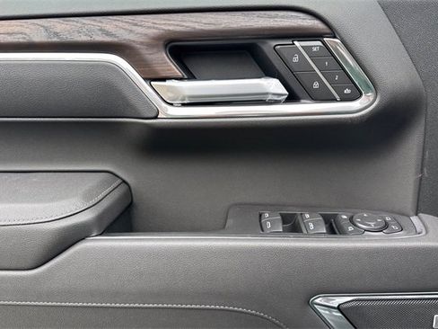 New 2026 GMC Sierra 1500 SLT w/ SLT Premium Plus Package image 11