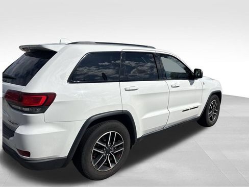 Used 2021 Jeep Grand Cherokee Trailhawk AWD/4WD image 3