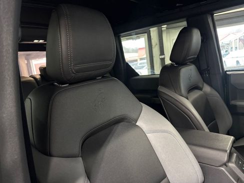 Used 2022 Ford Bronco Black Diamond w/ Sasquatch Package image 52