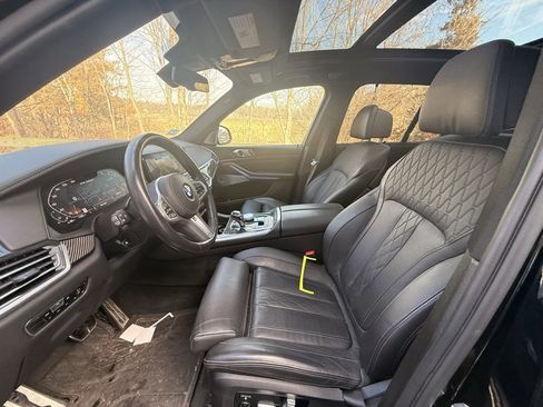 Used 2023 BMW X5 M50i w/ Executive Package image 17