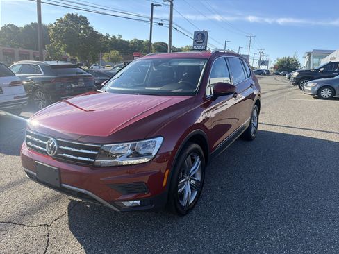 Certified 2020 Volkswagen Tiguan SEL AWD/4WD image 3